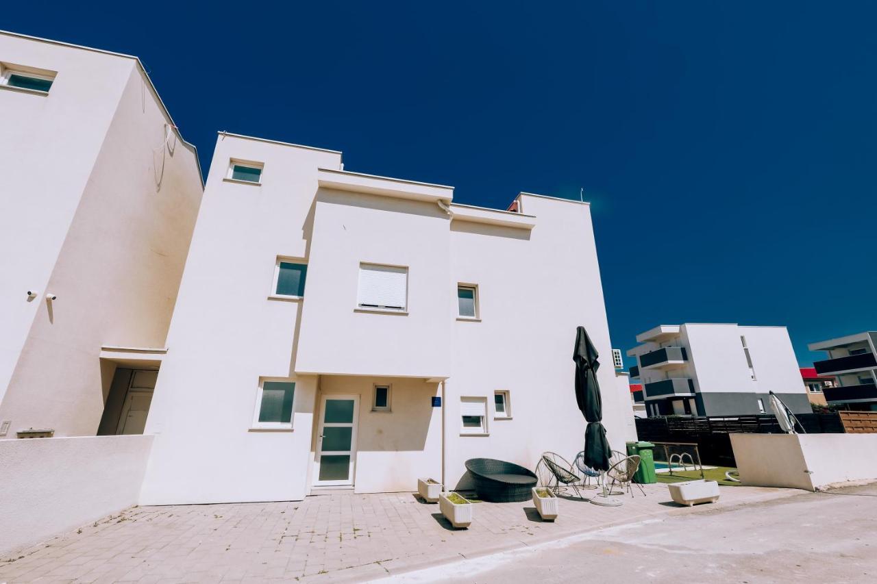 Villa Jasmina Новаля Екстериор снимка